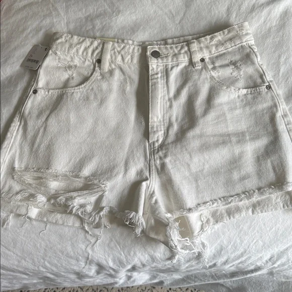 Rollas White Denim Cutoff Shorts Layla - Picture 2 of 3